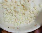 A picture of step 4 of Chicken cheese corn crunchy box.