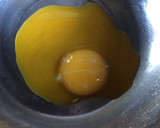 Foto del paso 1 de la receta: Crema saborizada de polvo de café para postre Dulce sueño de Navidad