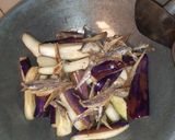 Foto langkah ke 4 dari resep Sayur terong ikan asin bumbu trasi.