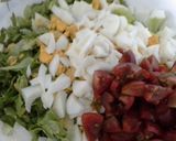 Foto del paso 2 de la receta Pitas rellenas de ensalada de surimi