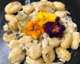 Une image de l'étape 4 de Gnocchi aux poireaux et cabillaud.