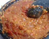 Foto langkah ke 5 dari resep Sambal Tomat Pecel Lele Lamongan.