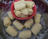 Foto langkah ke 5 dari resep Roti bolen coklat pisang keju manis rasa pas di lidah.
