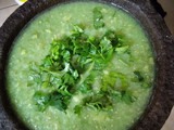 Salsa verde con aguacate