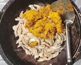Foto langkah ke 2 dari resep Ayam suwir Bumbu Jangkep(kuning).