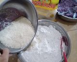 Foto langkah ke 5 dari resep Kue Sengkulun Ubi Ungu.