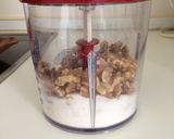 Foto del paso 2 de la receta: Intxaursaltsa (salsa de nueces)