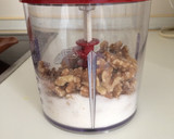 Foto del paso 2 de la receta: Intxaursaltsa (salsa de nueces)