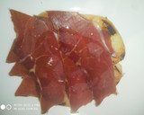 Foto del paso 1 de la receta: Mollete de jamón serrano con aceite de oliva
