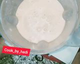 A picture of step 2 of Banana Chocolate smoothie.