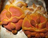 Foto del paso 3 de la receta: Pan de muerto - hojaldras