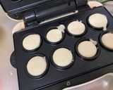 A picture of step 4 of Cup Cheese Bread.