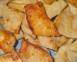 Foto del paso 2 de la receta: Chipirones y pechuga de pollo en salsa