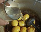Foto langkah ke 9 dari resep Semur Telur dan Tahu.