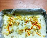 A picture of step 3 of Kesar ice cream sandesh.