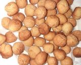 A picture of step 3 of Italian honey balls.