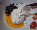 Foto del passaggio 3 della ricetta Mousse Veloce di Ricotta al Limone e Cioccolato 🍋🍫