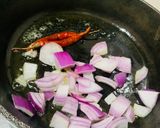 A picture of step 1 of Fulgovi Aloo pan fry (Cauliflower & Potato fry).
