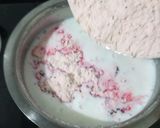 A picture of step 2 of Falooda Mix Rose with Ice Cream.