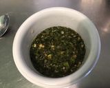 Une image de l'étape 3 de Sauce pour huîtres aux échalotes, herbes et deux vinaigres.
