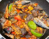 Foto langkah ke 6 dari resep Oseng Tongkol Terong Cabe Gendot.
