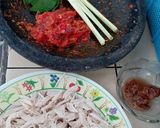 Foto langkah ke 1 dari resep Ayam Suwir Pedas Manis.