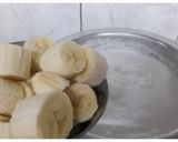 A picture of step 2 of Banana in Coconut Milk.