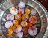 A picture of step 2 of Instant Onion Pickle.