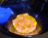 Foto del paso 5 de la receta: Atún marinado con soja y lima, mahonesa de anchoas y manzana