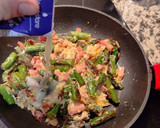 Foto del paso 6 de la receta: Espárragos verdes con salsa