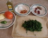 A picture of step 1 of Aloo soya ki baji.