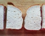 Sajttal és kolbásszal töltött bundáskenyér recept fázis 2 fotója