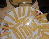 Foto langkah ke 5 dari resep Stik keju goreng porsi mini.