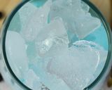 Foto langkah ke 2 dari resep Ice Gummy Caramel Macchiato.