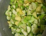 A picture of step 2 of Turai aloo ka salan.
