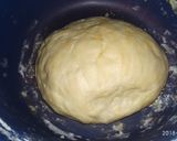Foto langkah ke 3 dari resep Pizza Teflon dengan pinggiran sosis.