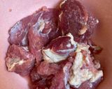 Foto langkah ke 1 dari resep Daging sapi aromatic.