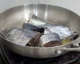 Foto langkah ke 1 dari resep Gulai ikan kemangi.