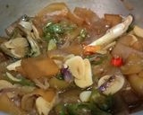 Foto langkah ke 4 dari resep Oseng/Tumis kikil cabai hijau.