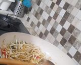 Foto langkah ke 3 dari resep Tumis Toge jamur.