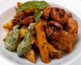 Foto del paso 9 de la receta: Garganelli con albóndigas, rovellons y cebolla caramelizada