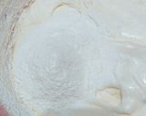 Foto langkah ke 3 dari resep Bolu kukus tiramisu.