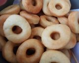 Foto langkah ke 4 dari resep Donut gula.