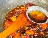 A picture of step 4 of Char Kuey Teow Malaysia.