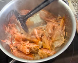 Foto del paso 3 de la receta: Arroz meloso con gambas y pimiento rojo