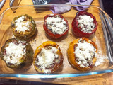 Pimientos de colores rellenos de carne al horno