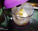 A picture of step 2 of Banana Smoothie.