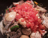 Foto del paso 9 de la receta: Pollo especiado y aromatizado en salsa de aceite dargan