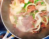 Hình bước làm 3 của món Thịt Bò Xào Hành Tây 🍛 🍚