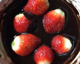 Foto langkah ke 2 dari resep Strawberry Coklat.